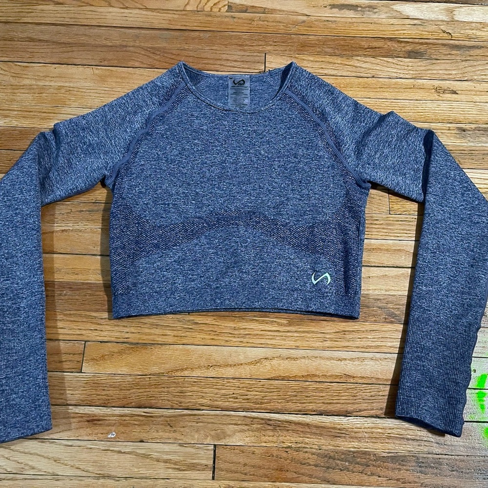 TLF React Seamless Long Sleeve Crop Top Women's Blue Long Sleeve Crop Top